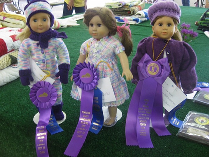 Minica Rose Blue ribbons.